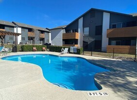 1200 Mearns Meadow Blvd in Austin, TX - Building Photo