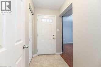 39 Brookfield Crescent in Kitchener, ON - Building Photo - Building Photo