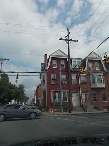 63 S Pine St in York, PA - Building Photo