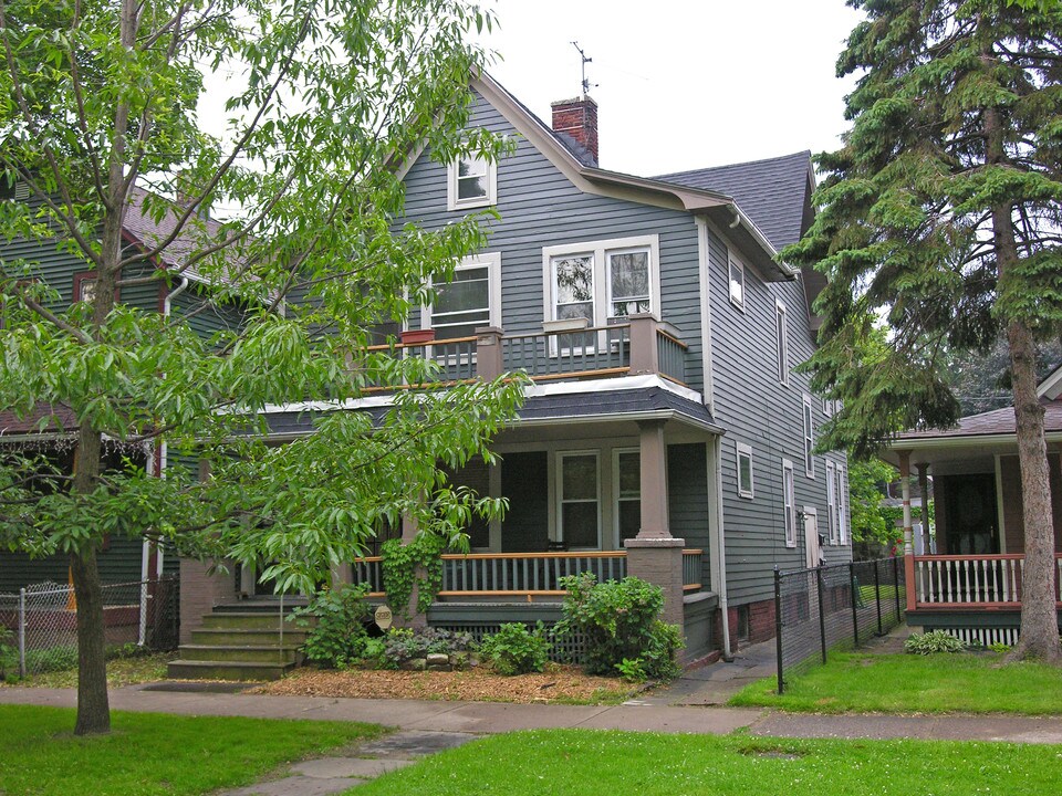 4221 Whitman Ave in Cleveland, OH - Foto de edificio