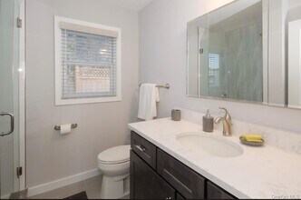 15A Oakhurst Rd in Hampton Bays, NY - Building Photo - Building Photo