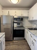 218 Windsor E in West Palm Beach, FL - Building Photo