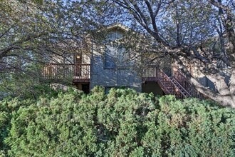 2801 N Walnut Hills Dr in Flagstaff, AZ - Building Photo - Building Photo