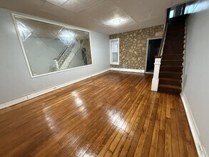 1006 Spruce St in Camden, NJ - Building Photo - Building Photo