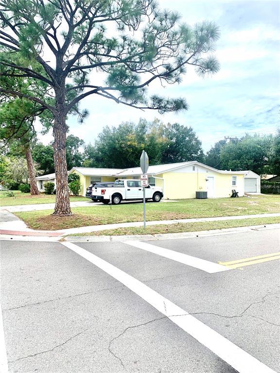 5333 Duncanwood Dr in Sarasota, FL - Building Photo - Building Photo