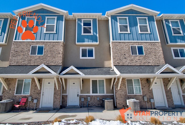8172 Broken Spoke Ln in Eagle Mountain, UT - Building Photo - Building Photo