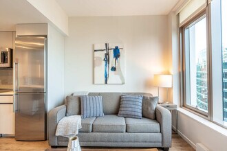 131 Seaport Blvd in Boston, MA - Building Photo - Building Photo
