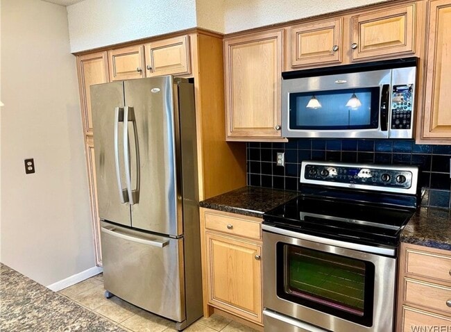 8421 Buffalo Ave, Unit 14 in Niagara Falls, NY - Building Photo - Building Photo