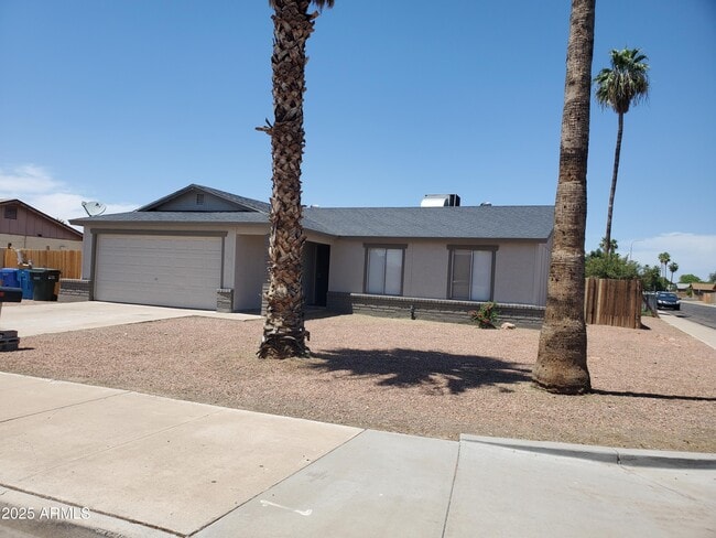8002 West Campbell Ave in Phoenix, AZ - Building Photo - Building Photo