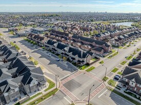 147 Remembrance Rd in Brampton, ON - Building Photo