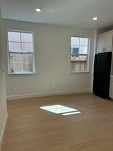 4730 Scenic Vista Dr in Folsom, CA - Building Photo - Building Photo