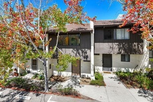 986 Miramonte Dr in Santa Barbara, CA - Building Photo