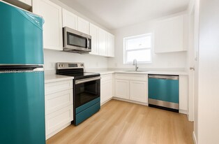 333 NW 17th Ct in Fort Lauderdale, FL - Building Photo