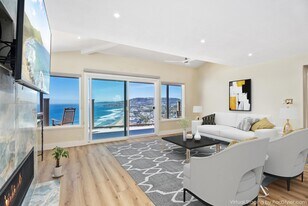 34381 Dana Strand Rd, Unit 1 in Dana Point, CA - Building Photo