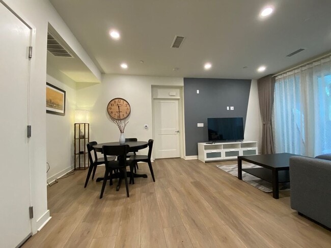 1228 Nolita in Irvine, CA - Building Photo - Building Photo