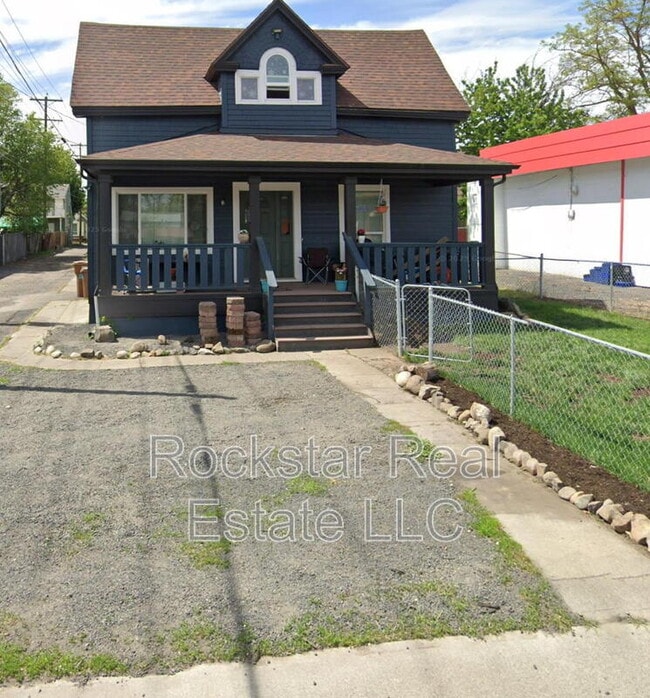 property at 2017 N Hamilton St