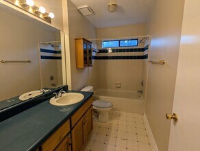 3929 Calle De Santos Rd in Tallahassee, FL - Building Photo - Building Photo