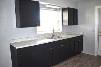 5920 Riviera Dr in Orlando, FL - Building Photo - Building Photo