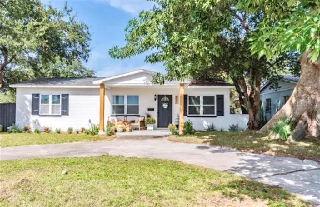 801 40th Ave NE in St. Petersburg, FL - Building Photo
