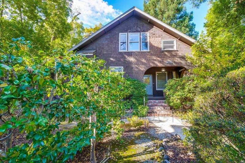 315 Melville Ave in Palo Alto, CA - Building Photo
