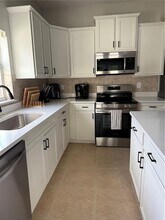 2729 Walden Woods Dr in Plant City, FL - Building Photo - Building Photo