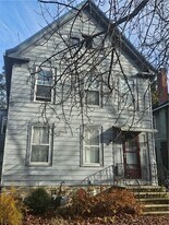 607 N Cayuga St in Ithaca, NY - Building Photo