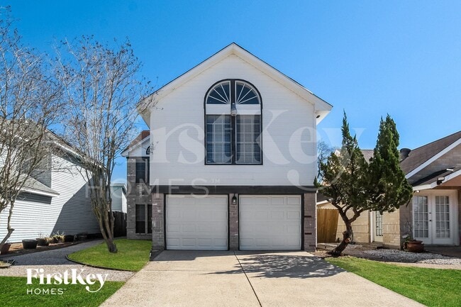 property at 800 Charles Pl