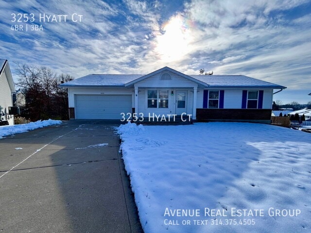 3253 Hyatt Ct in St. Peters, MO - Building Photo