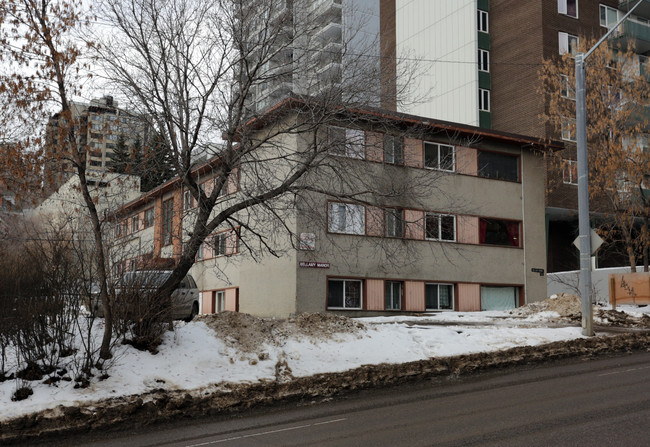 Bellamy Manor in Edmonton, AB - Building Photo - Primary Photo