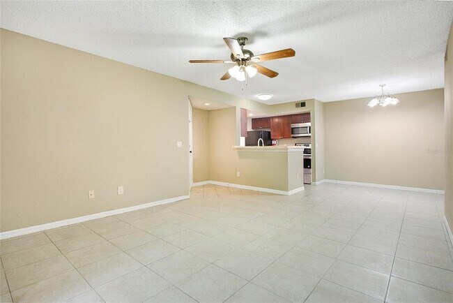 5156 Conroy Rd in Orlando, FL - Building Photo - Building Photo