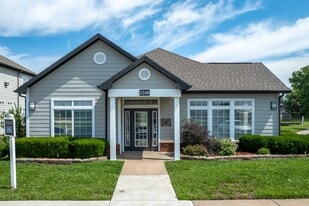 Brookfield in Valley Center, KS - Building Photo