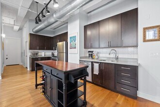 325 Palisade Ave in Jersey City, NJ - Building Photo - Building Photo