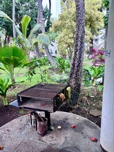 300 Wai Nani Way in Honolulu, HI - Building Photo - Building Photo