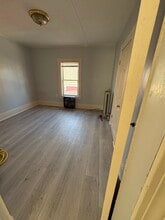 121 London St, Unit 2 in Lowell, MA - Building Photo - Building Photo