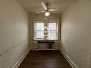 330 E 12th St, Unit 2 in Anderson, IN - Building Photo - Building Photo