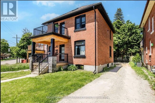 property at 40 Sophia St W