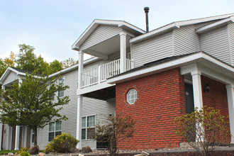 The Woodlands Apartments in Latham, NY - Building Photo - Building Photo