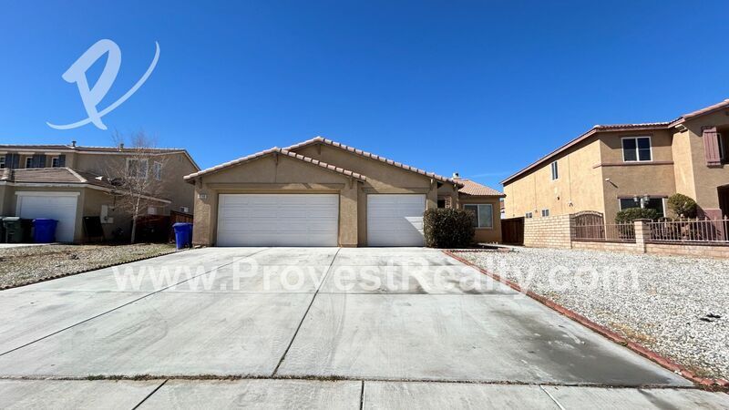 15110 Alexandria St in Adelanto, CA - Building Photo