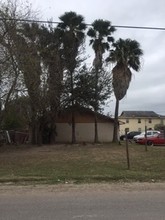 1013 E Tom Landry St in Mission, TX - Building Photo - Building Photo