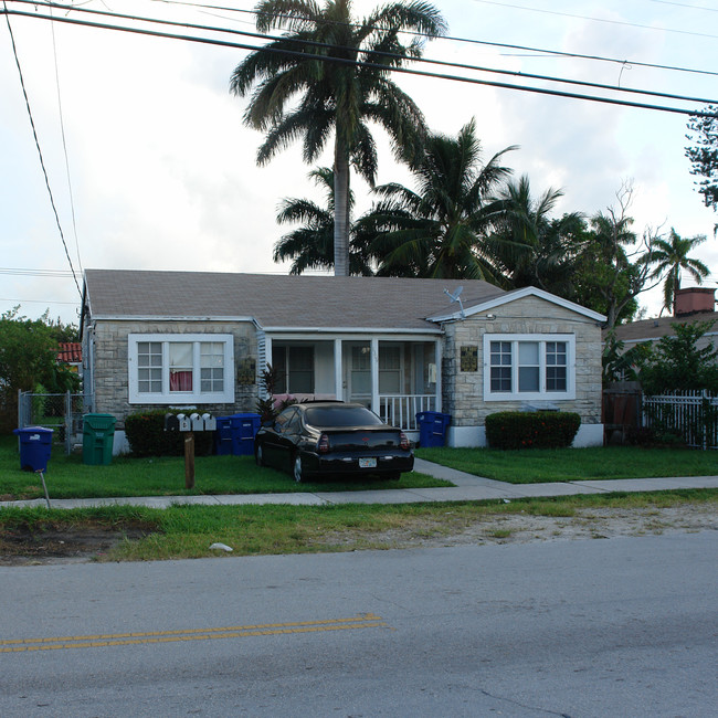 1309 NE 110th Ter in Miami, FL - Building Photo - Building Photo