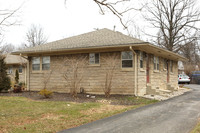 Idle Hour Villas in Lexington, KY - Building Photo - Building Photo