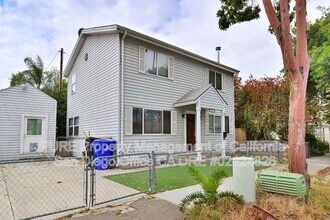 1535 Meade Ave in San Diego, CA - Building Photo - Building Photo