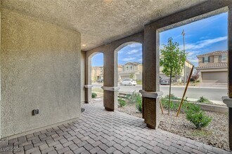 2409 Bellinzona Pl in Henderson, NV - Building Photo - Building Photo