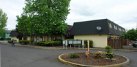 Villa Chateau Apartments in Corvallis, OR - Building Photo - Building Photo