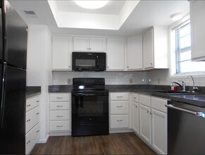 7405 Utica Ave in Lubbock, TX - Building Photo - Building Photo