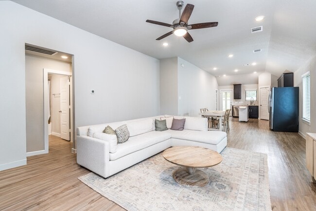 property at 17568 Rosewood Manor Ln