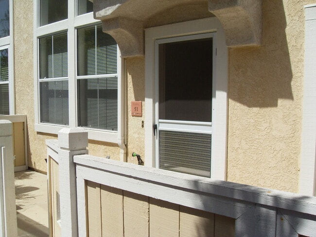 1390 Callejon Palacios in Chula Vista, CA - Building Photo - Building Photo