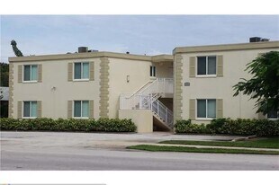 1320 Miami Rd, Unit 1320 MIAMI RD, FORT LAUDE in Fort Lauderdale, FL - Building Photo