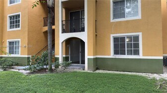 2440 E Preserve Way in Miramar, FL - Building Photo