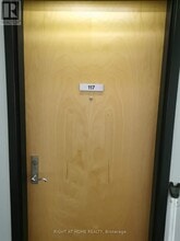 250 Lett St in Ottawa, ON - Building Photo - Building Photo